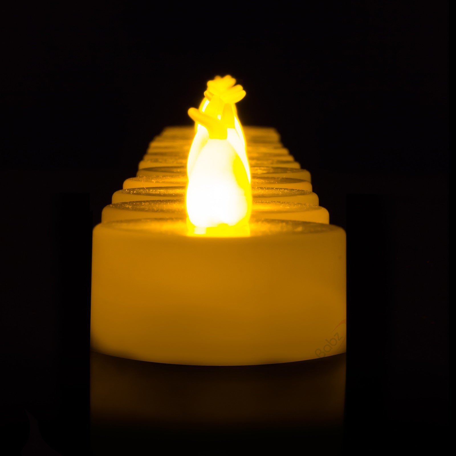12 x LED Flickering Tea Lights