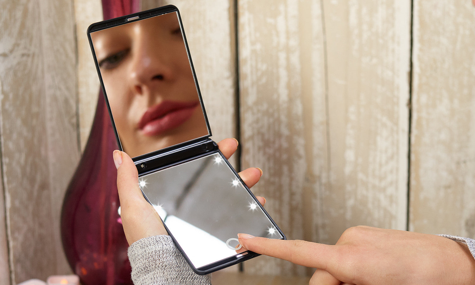 GloBrite 8Led Touchscreen Travel Mirror