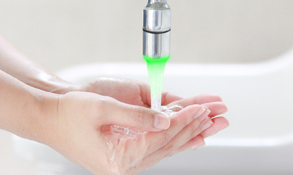 LED Water Faucet Stream Light Temperature Sensor 3 Colour Change Green Red Blue