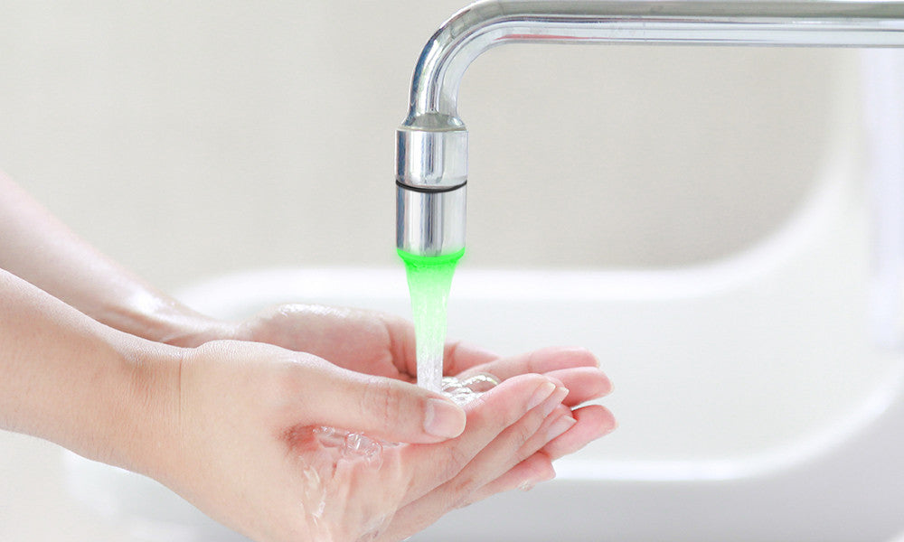 LED Water Faucet Stream Light Temperature Sensor 3 Colour Change Green Red Blue