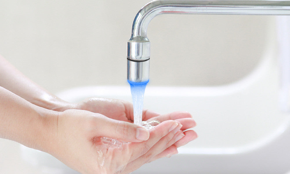 LED Water Faucet Stream Light Temperature Sensor 3 Colour Change Green Red Blue