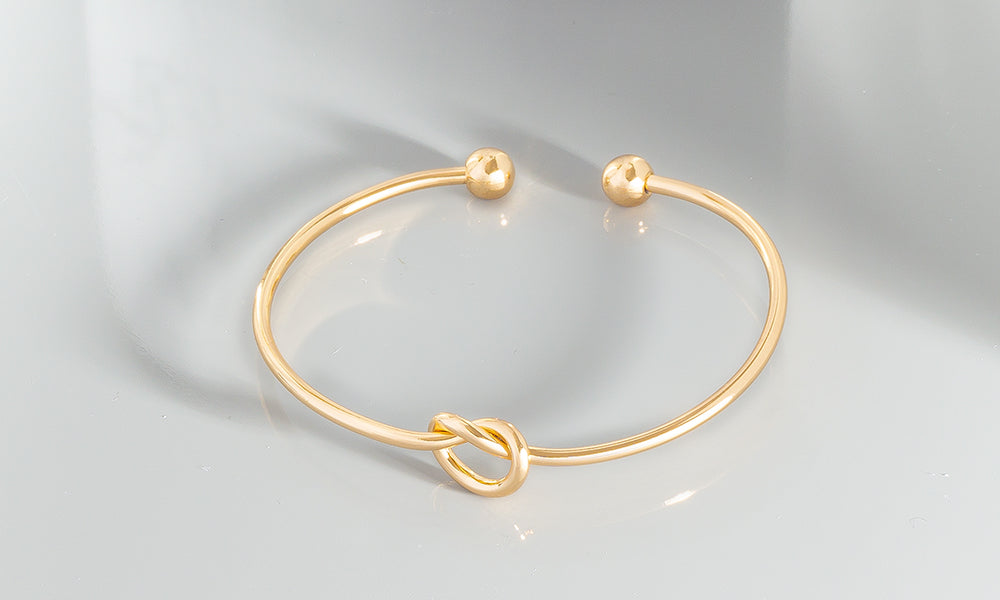 Sasha Morel - Knot Bangle