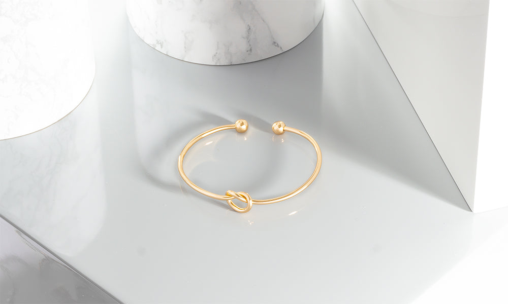 Sasha Morel - Knot Bangle