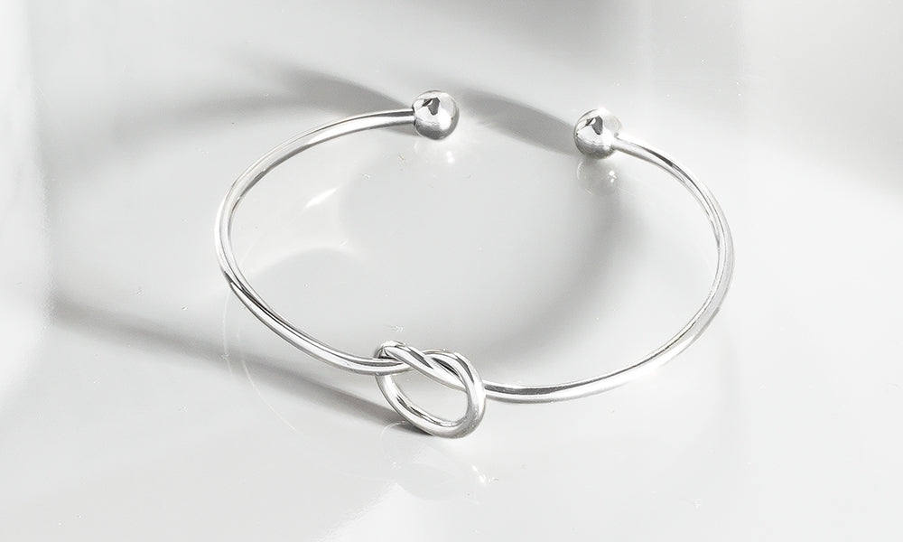 Sasha Morel - Knot Bangle