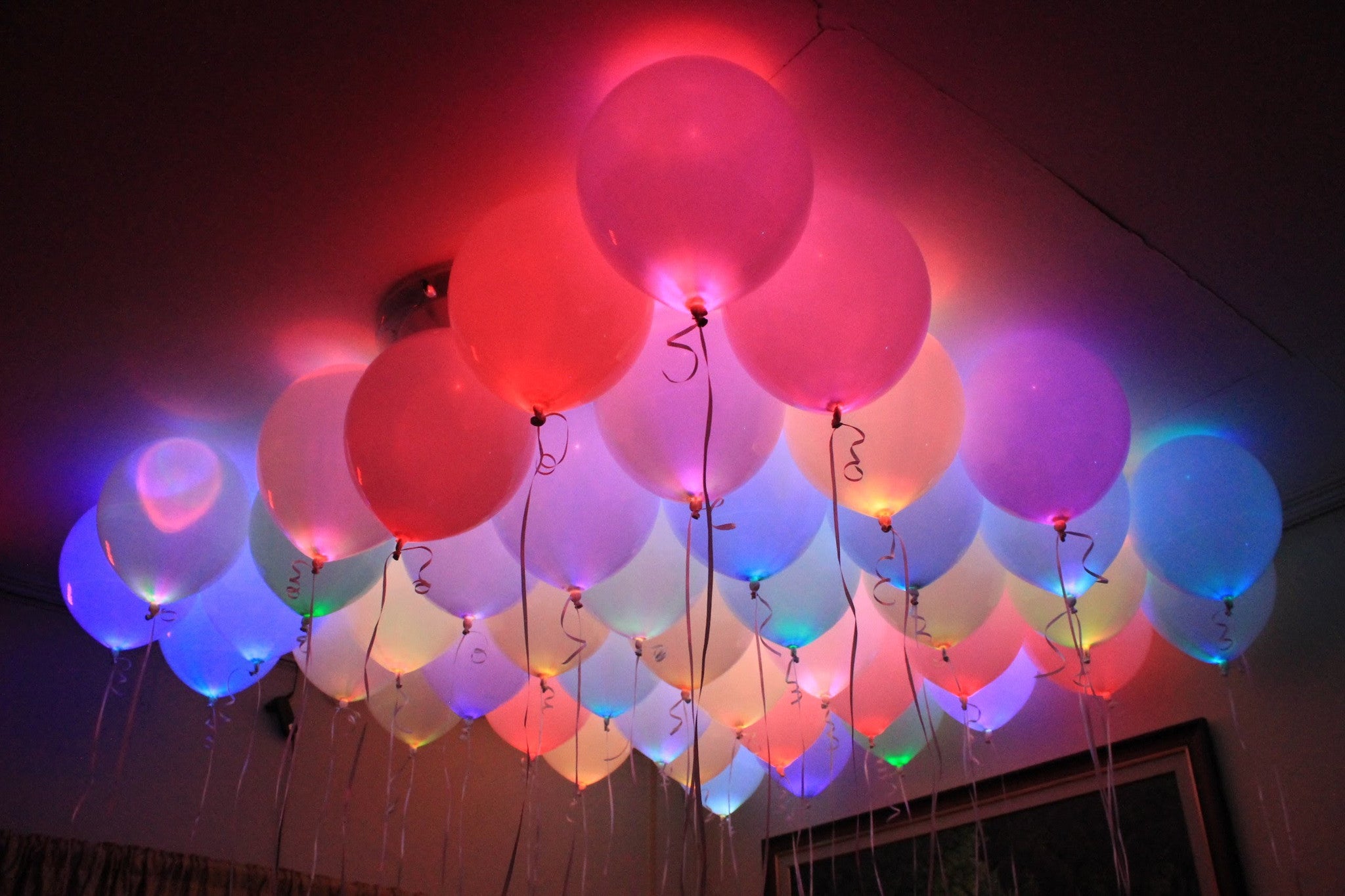Wakadabaloon LED Light Up Balloons