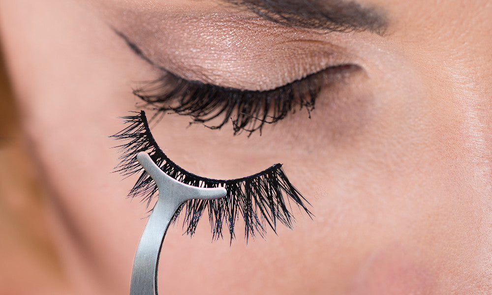 False Eyelashes Applicator and Remover