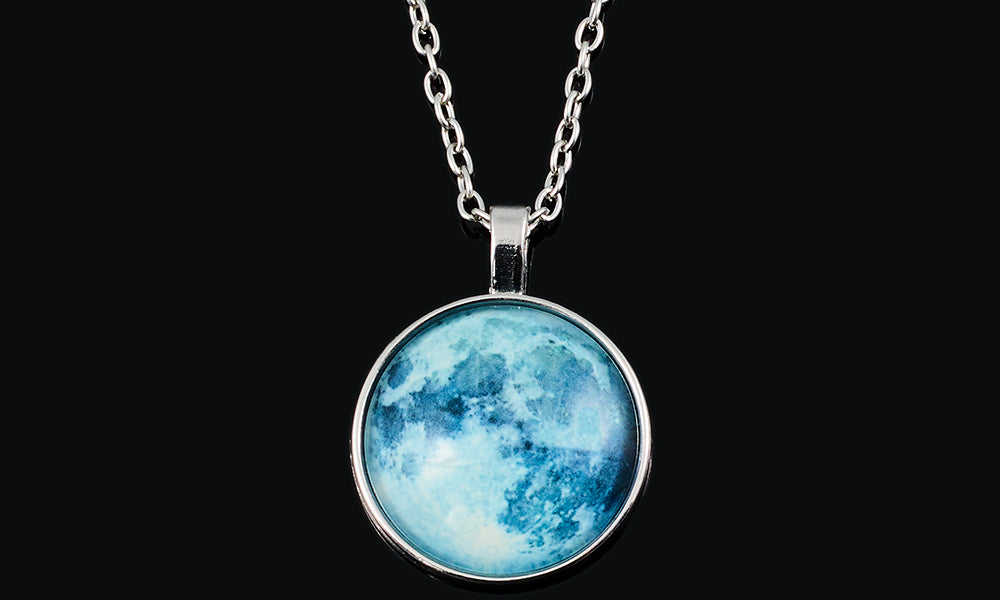 Glow In The Dark Full Moon Necklaces