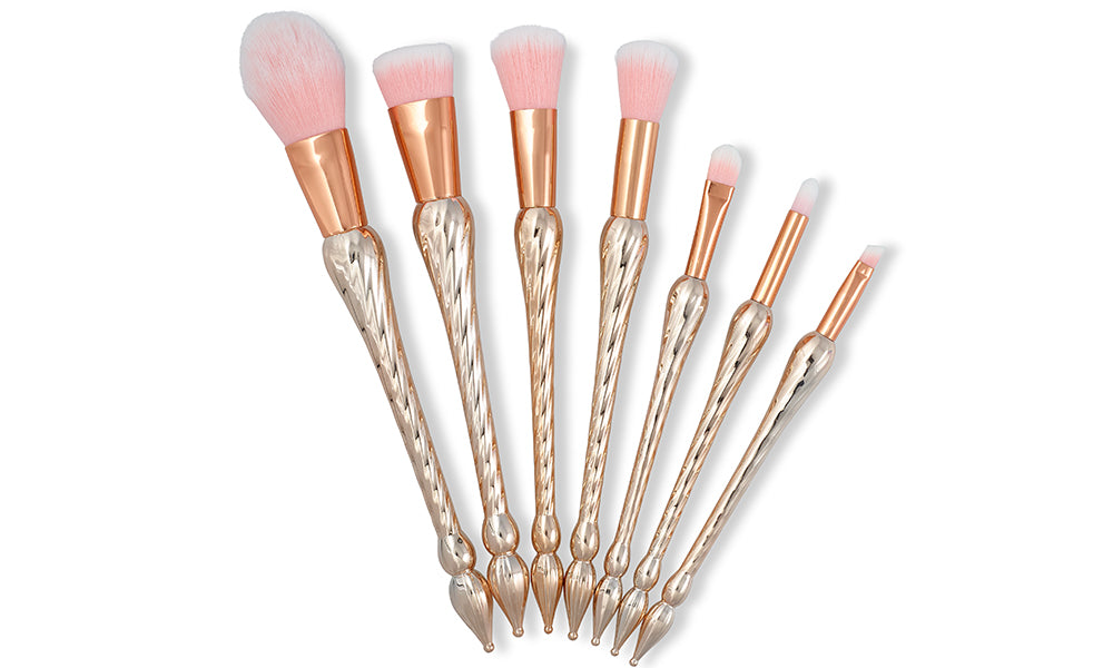 Twisted Make up brushes