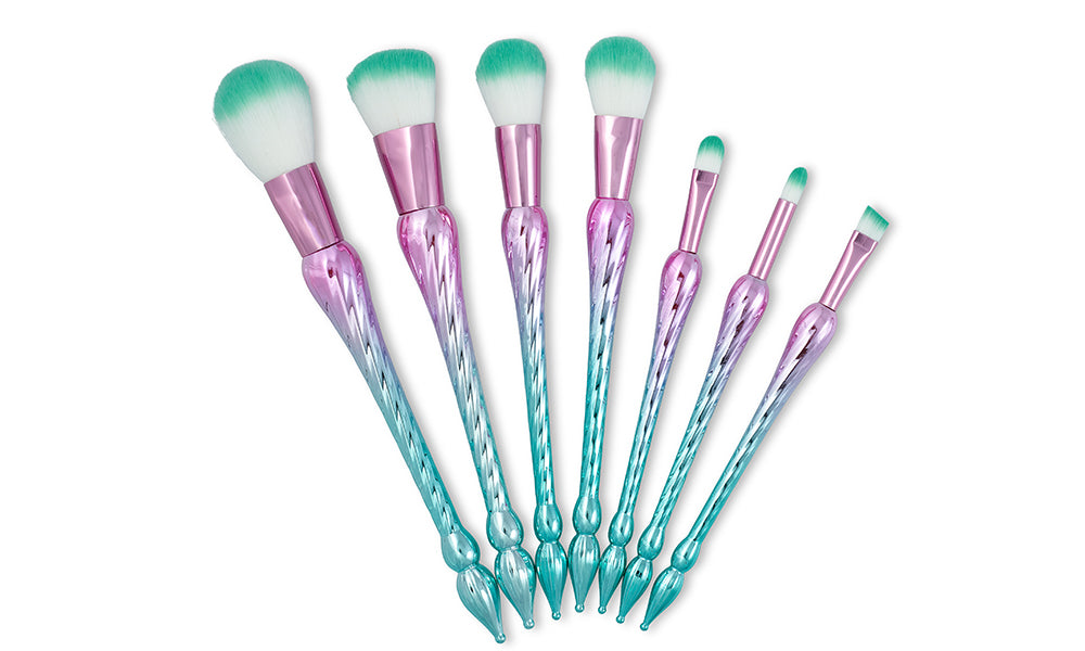 Twisted Make up brushes