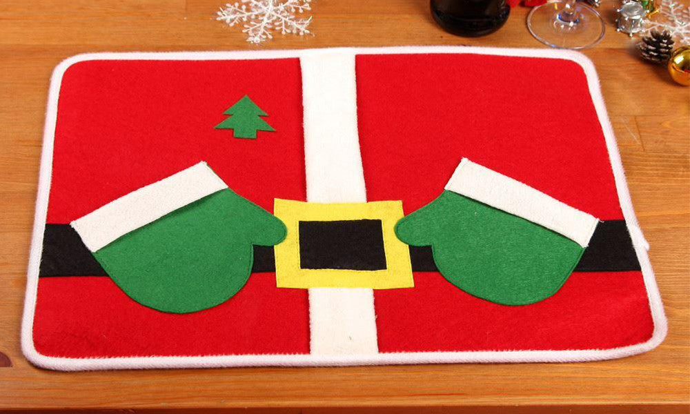 Santa Belt Place Mat with Cutlery Holding Sleeves